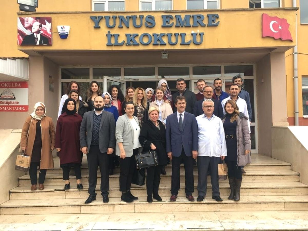 Düzce Barosu Öğretmenleri Unutmadı