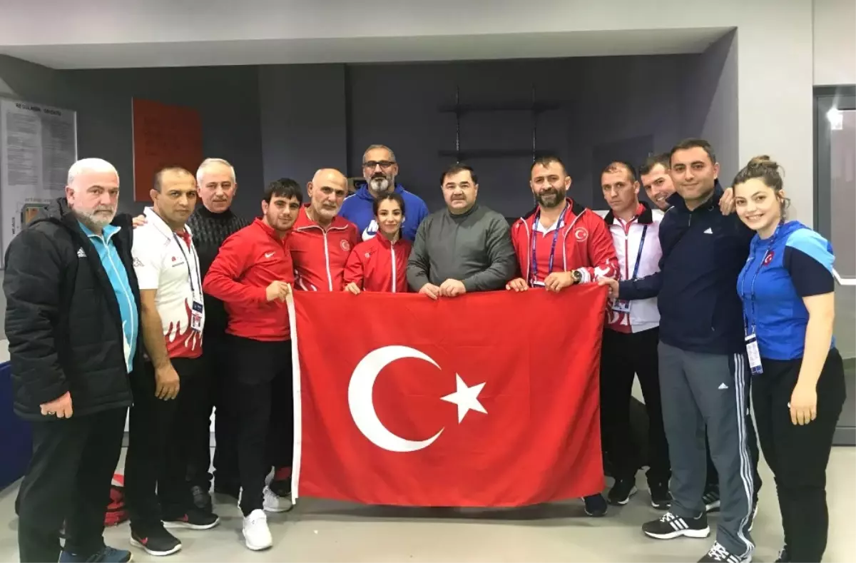 Evin Demirhan Dünya Şampiyonu