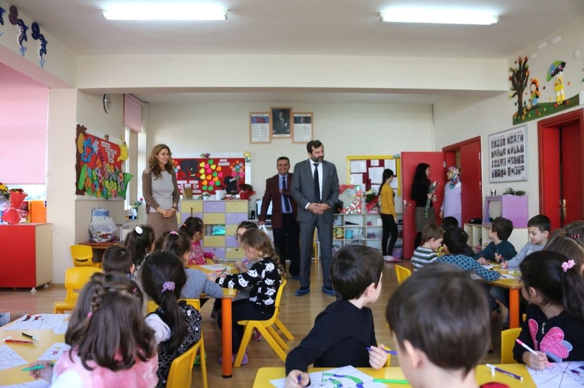 Gürsu\'da Renkli Öğretmenler Günü