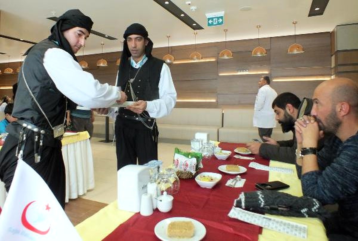 Hastanede Her Cuma Günü Ayrı Bir Yörenin Yemeği