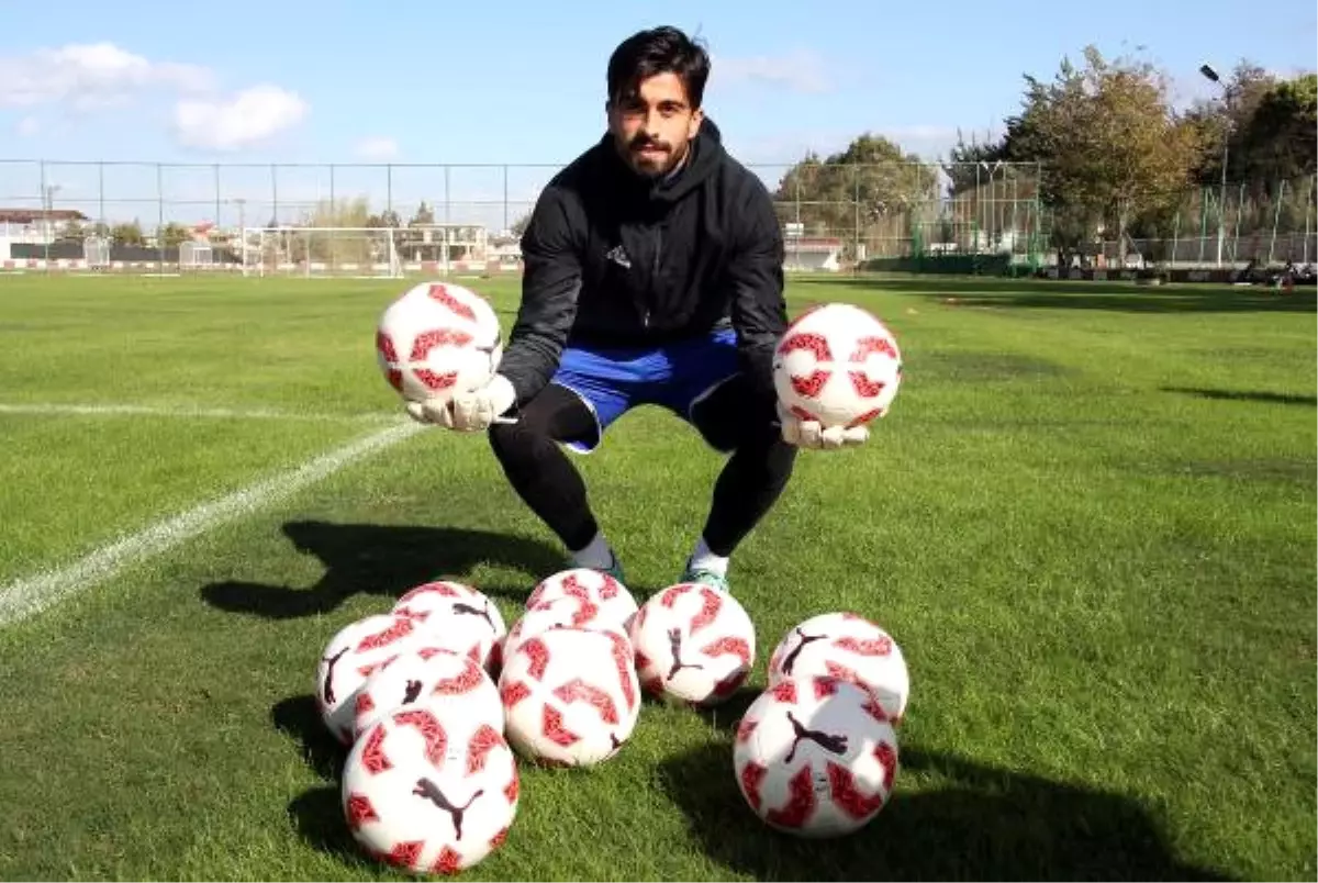 Hataysporlu Akın En Az Gol Yiyen Kaleciler Arasında