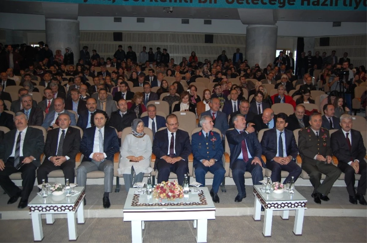 Konya\'da 24 Kasım Öğretmenler Günü Etkinliklerle Kutlandı