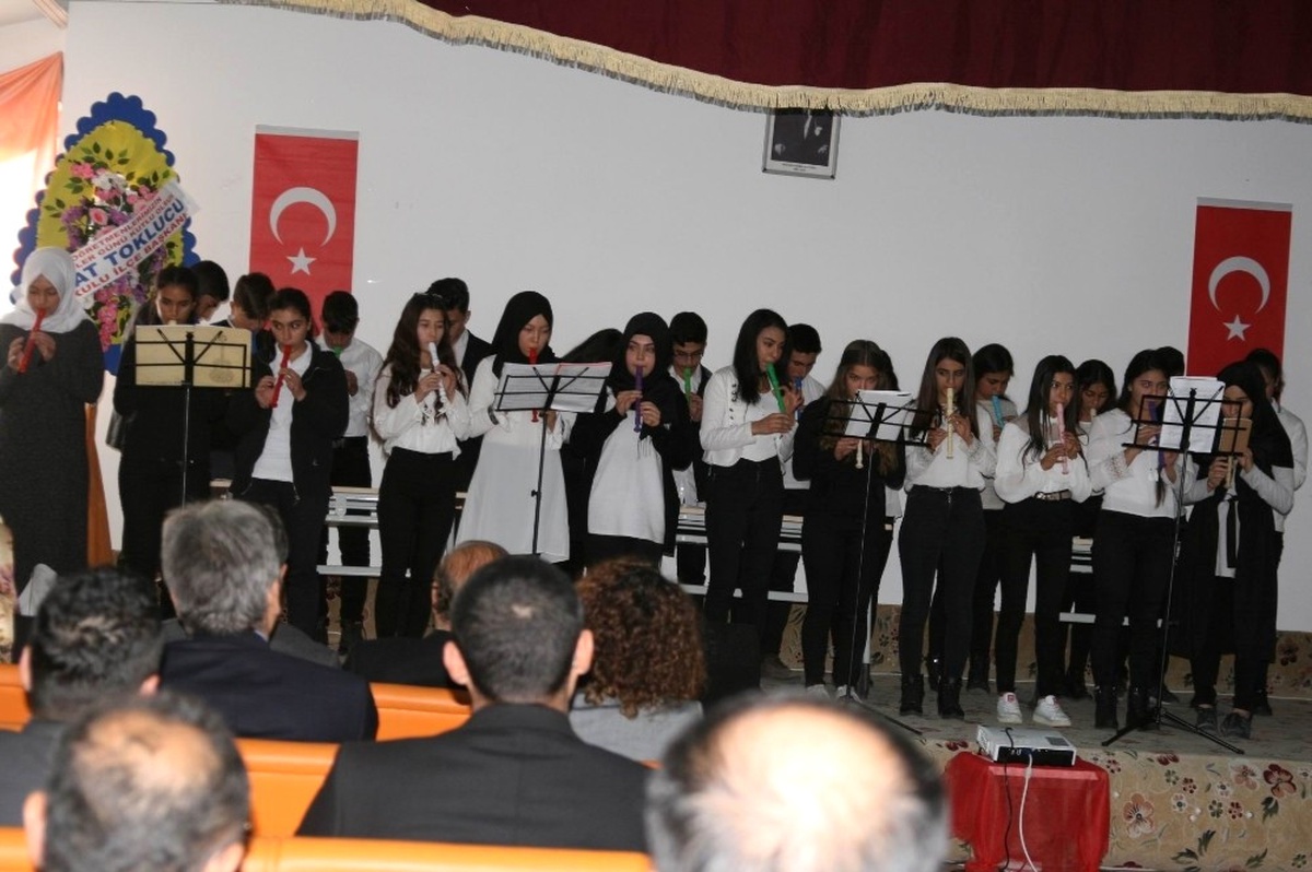 Kulu\'da 24 Kasım Öğretmen Günü Törenle Kutlandı