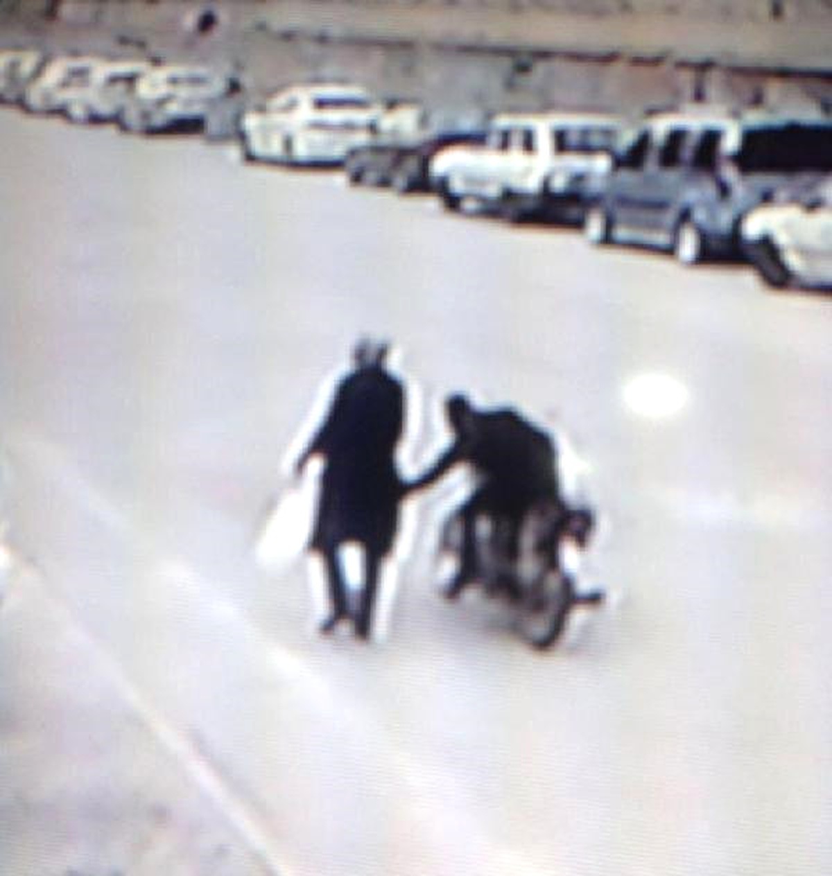 Motosikletli Kapkaç Anı Güvenlik Kamerasında