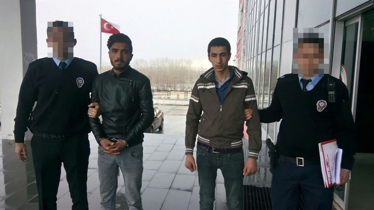 Okulda Hırsızlı: 2 Tutuklama