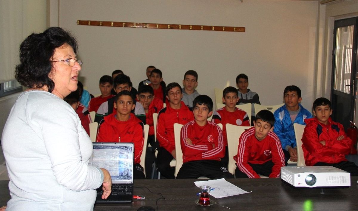 Sporculara Uyuşturucu ile Mücadele Eğitimi