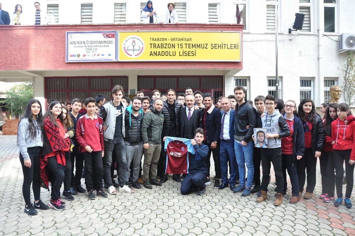 Trabzonsporlu Yusuf ve Abdurrahim\'den Anlamlı Ziyaret