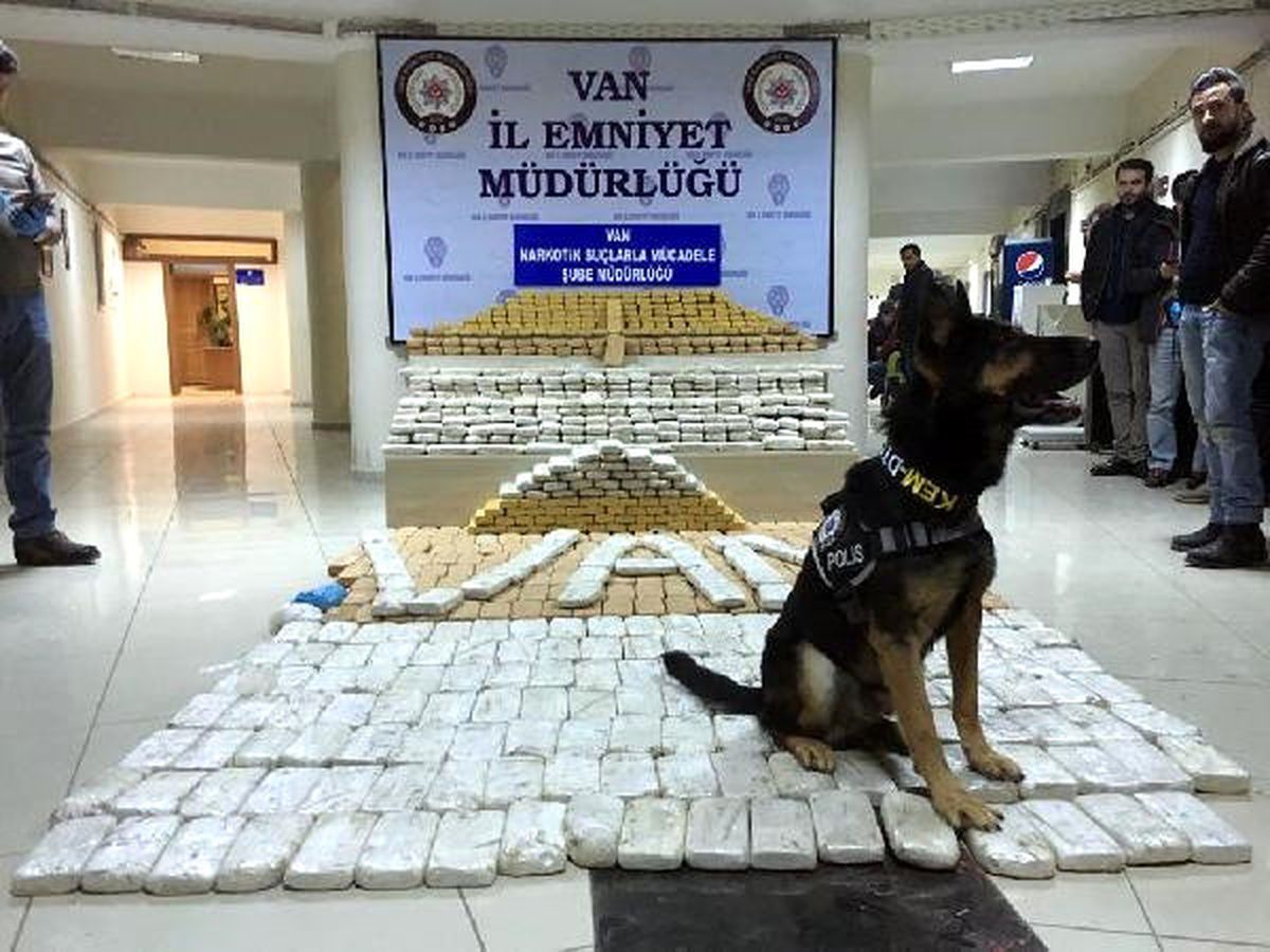 Van\'da 507 Kilo Eroin Ele Geçirildi, 14 Kişi Gözaltında