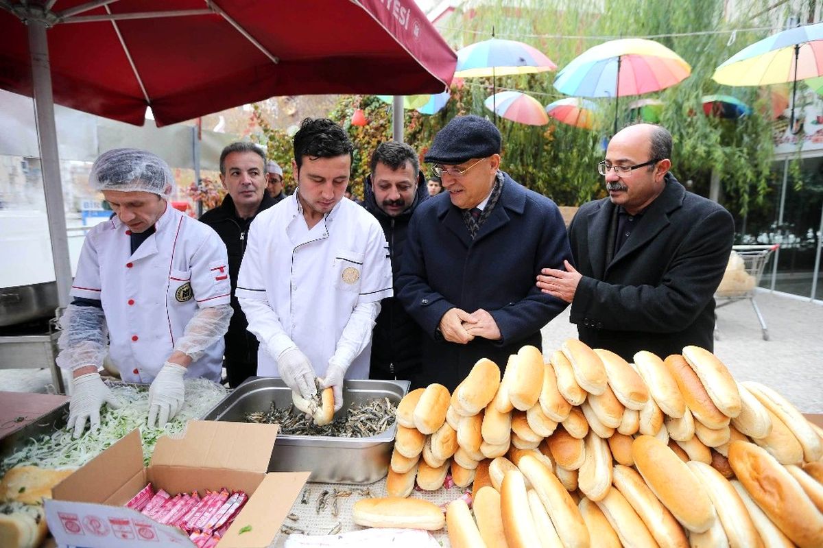 Yenimahalle\'de Hamsi Buluşması