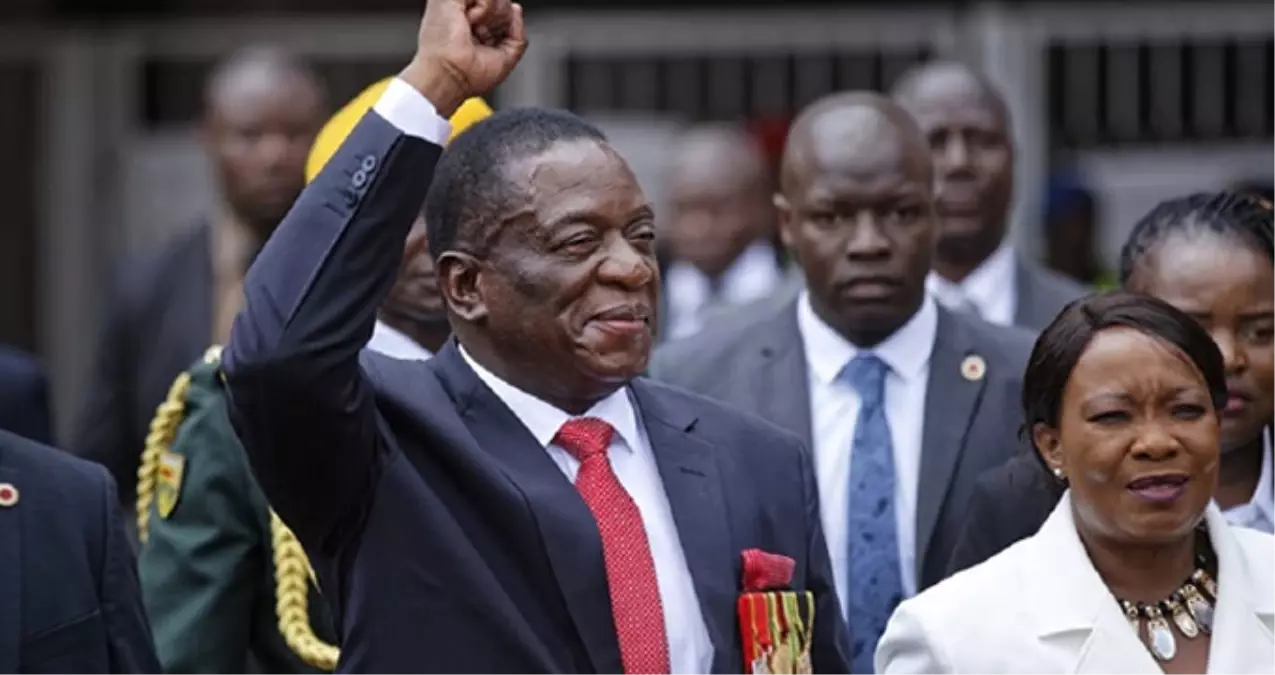 Zimbabve\'nin Yeni Lideri Emmerson Mnangagwa, Stadyumda Yemin Etti