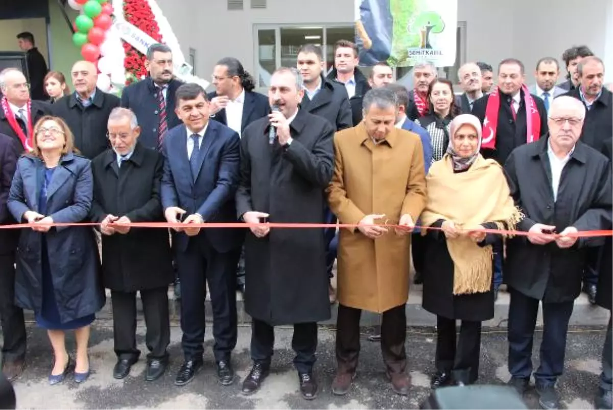 Adalet Bakanı Gül: Kadına, Çocuğa Şiddet ve Cinsel Suçlara İyi Hal İndirimi Beni Üzüyor (2)