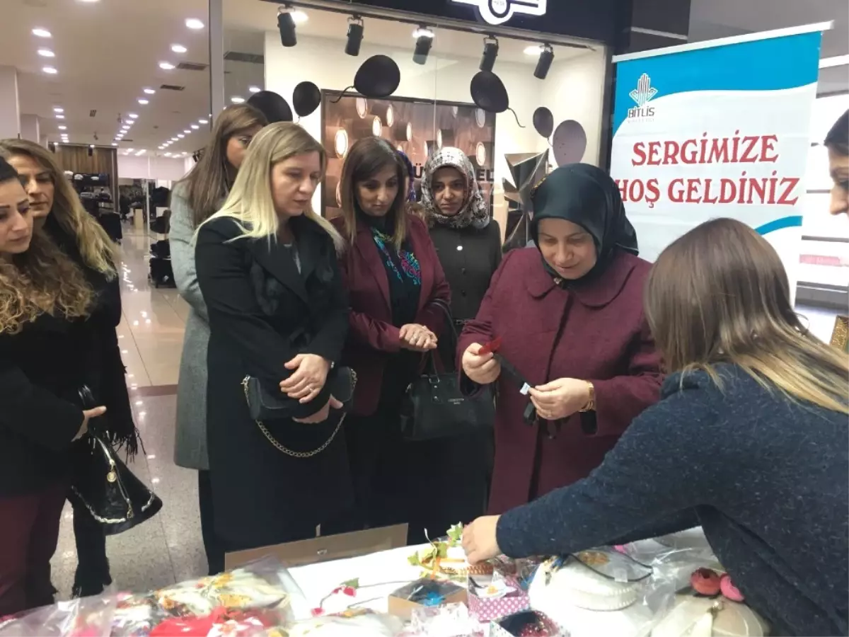 Adem\'den Yılsonu Kermesi