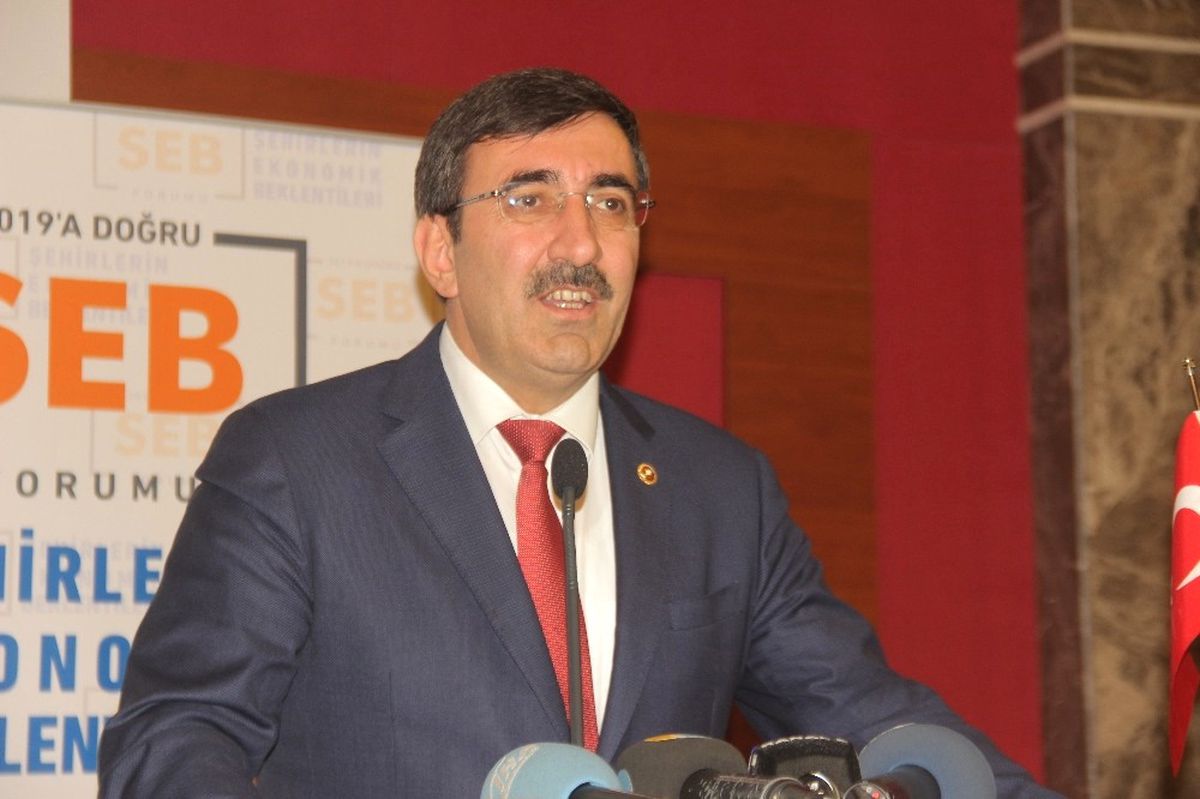 Ak Partili Yılmaz: "Küresel Düzeyde Ekonomiye Birinci Önceliği Veriyoruz"