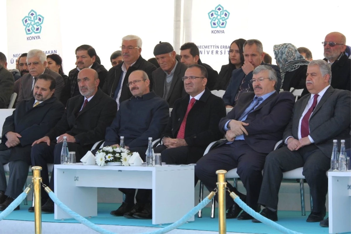 Başbakan Yardımcısı Bozdağ: "Mevlid-i Nebi Haftası Hicri Takvime Göre Kutlanacaktır"