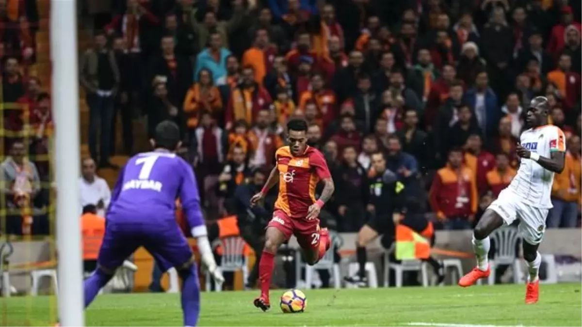 Galatasaray\'da Dört Değişiklik