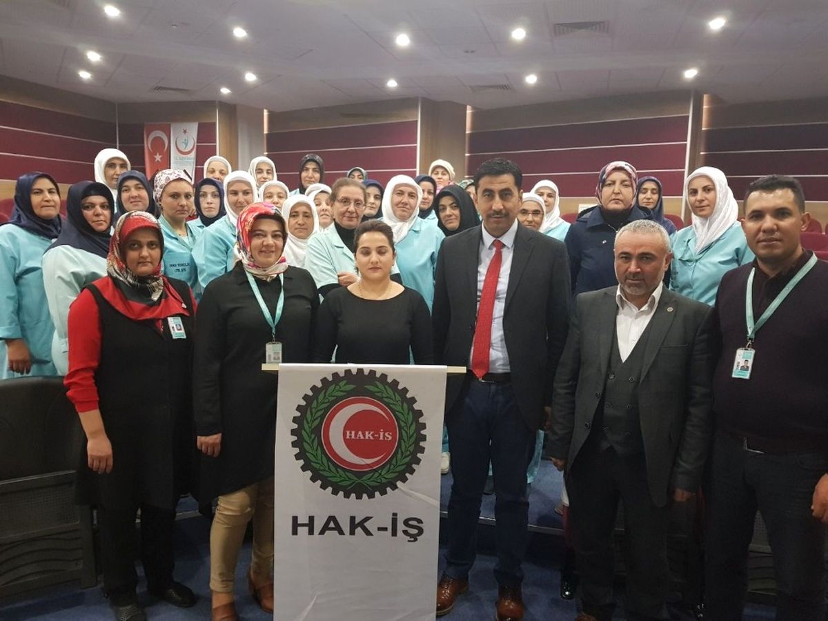 Hak-İş Kadınları Kadına Yönelik Şiddete \'Hayır\' Dedi