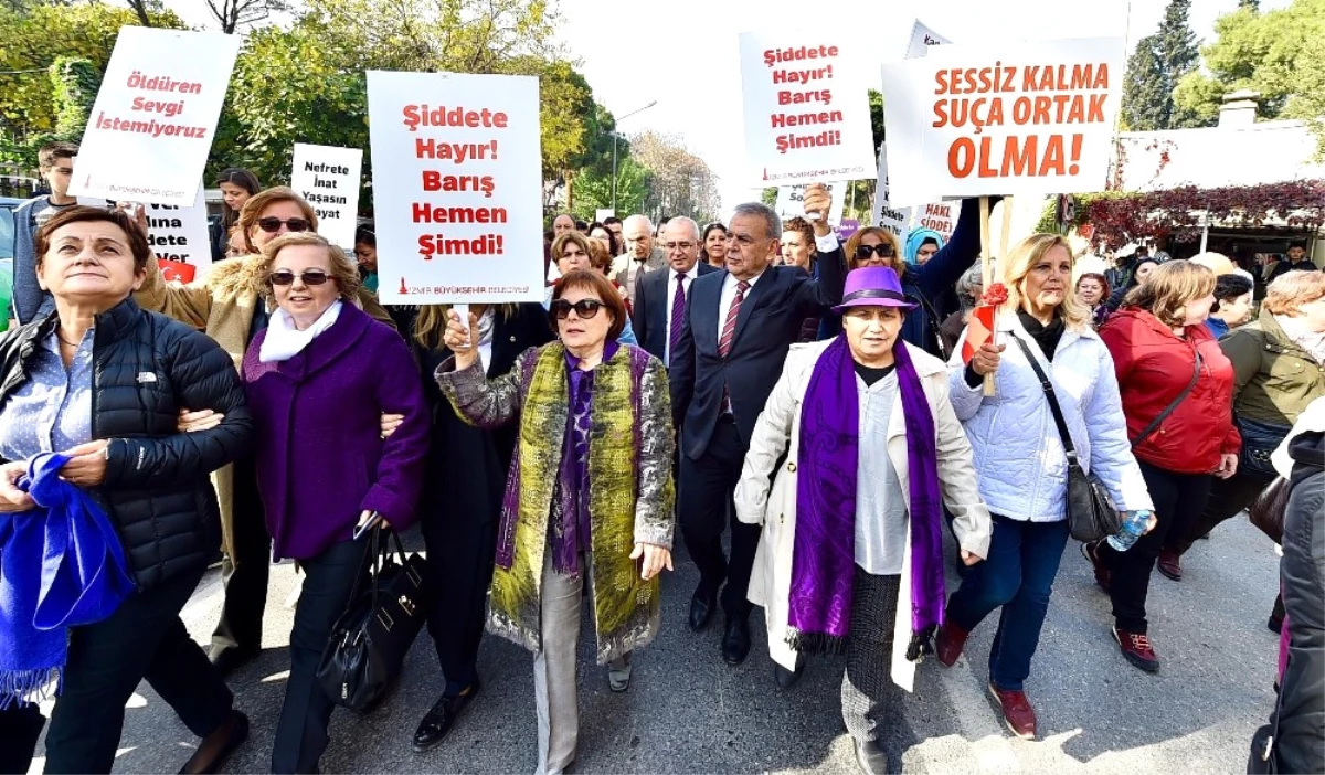 İzmirli Kadınlar "Şiddete Hayır" Dedi