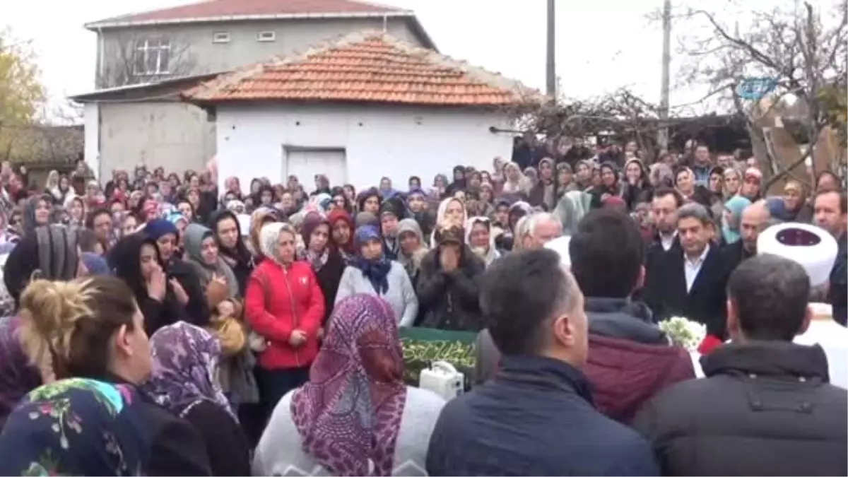 Merve Öğretmen, Gözyaşlarıyla Son Yolculuğuna Uğurlandı