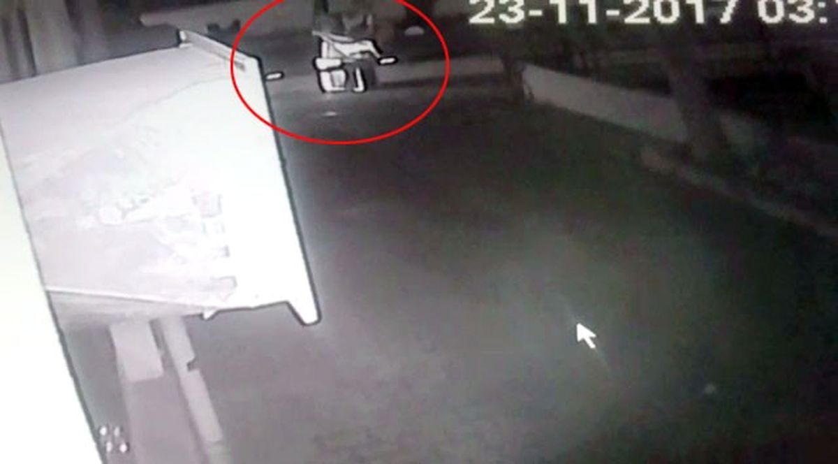 Çaldıkları Klimayı Düşürünce Suçüstü Yakalandılar