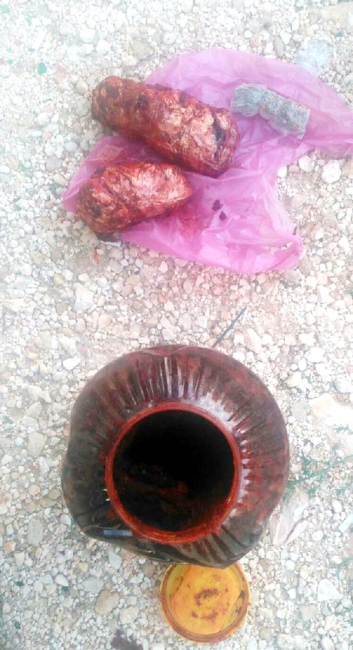 Salça Kutusunda Esrara Gözaltı