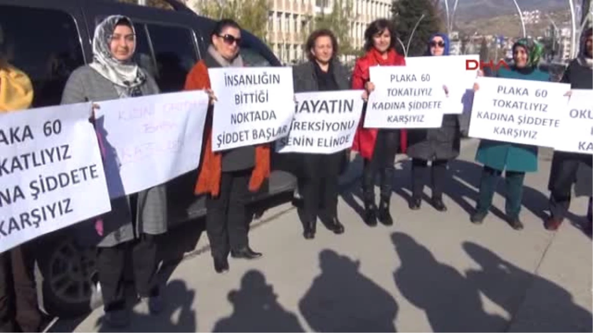 Tokat\'ta Kadına Yönelik Şiddete Kornalı Protesto