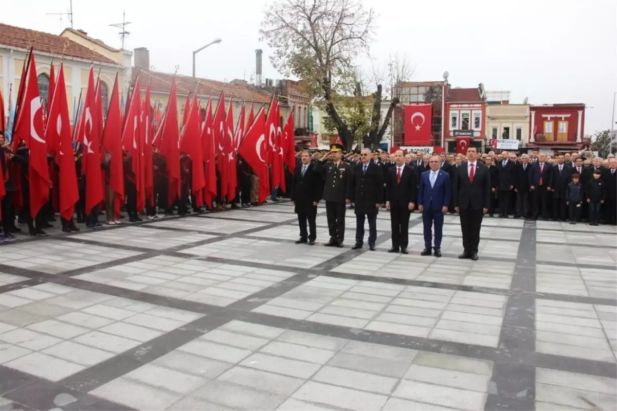 Türk Yıldızları\'na Edirne\'de Sevgi Seli