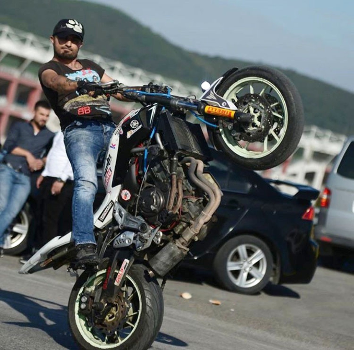 Ünlü Motosikletçi Gözyaşlarıyla Son Yolculuğuna Uğurlandı