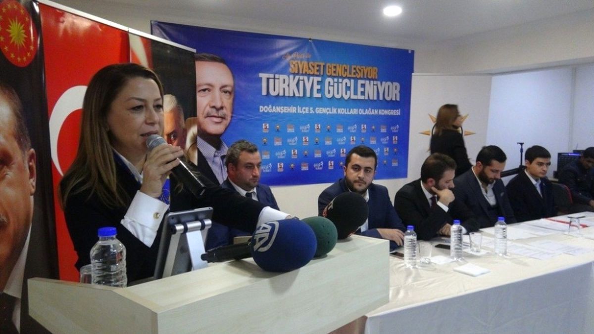 AK Parti Doğanşehir Gençlik Kolları Başkanı Karabıyık Oldu
