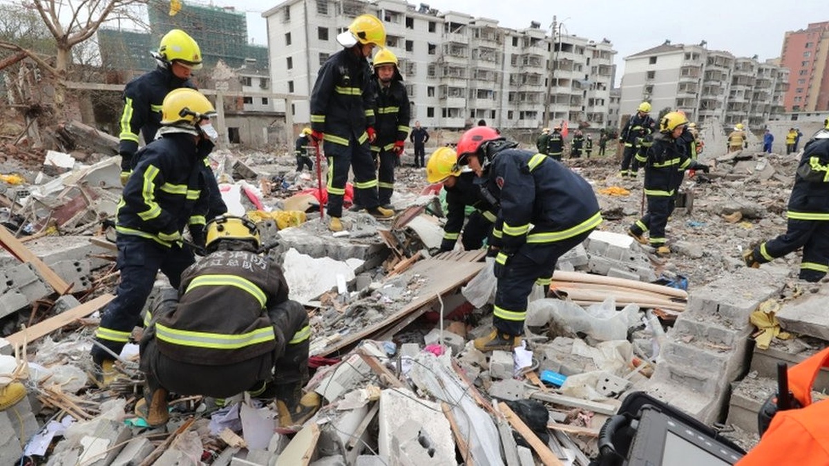 Çin\'in Liman Kenti Ningbo\'da Patlama: En Az İki Ölü