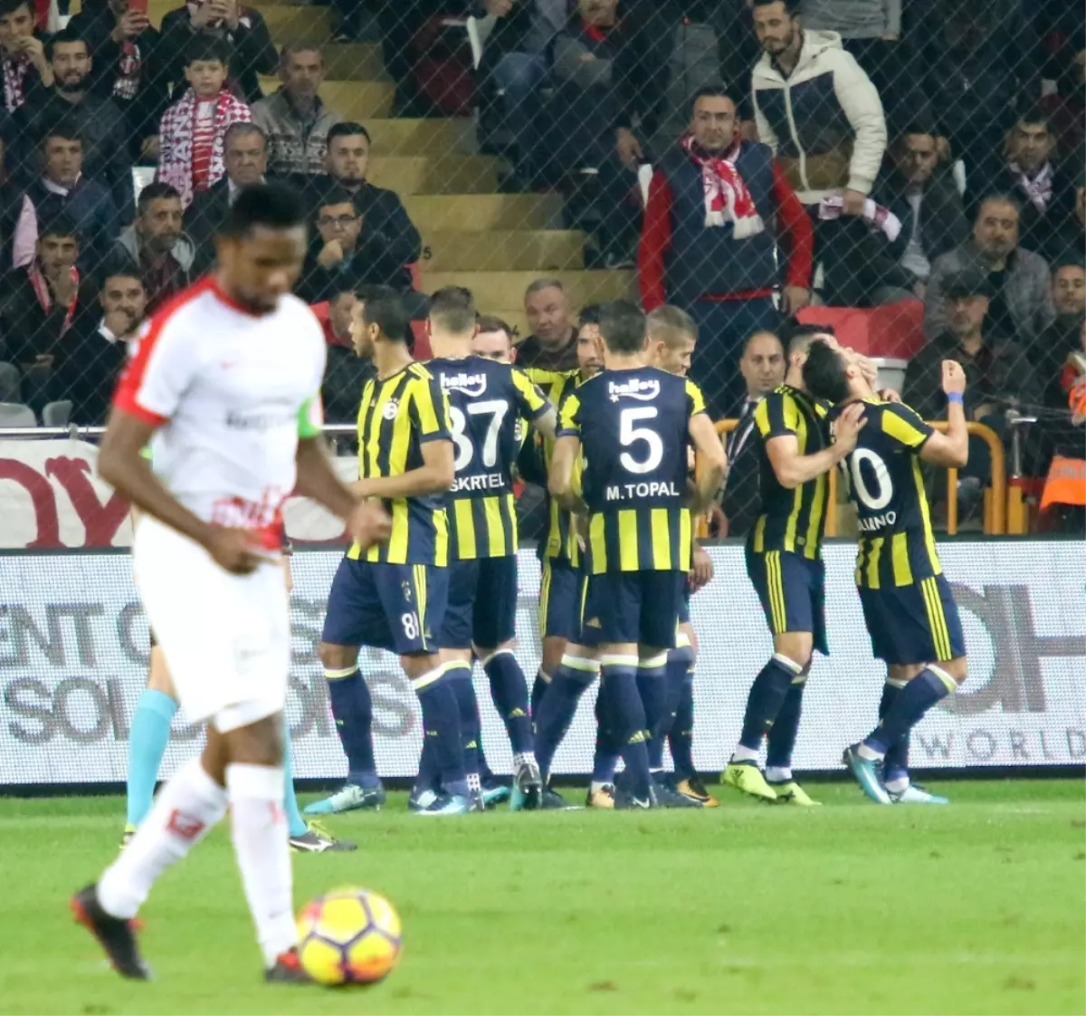 Fener 1 Attı 3 Aldı