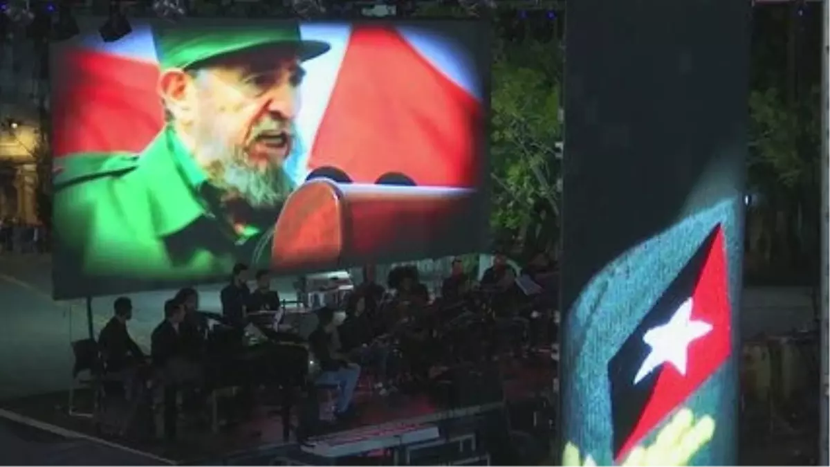 Fidel Castro\'nun Ölümünün Üzerinden Bir Yıl Geçti