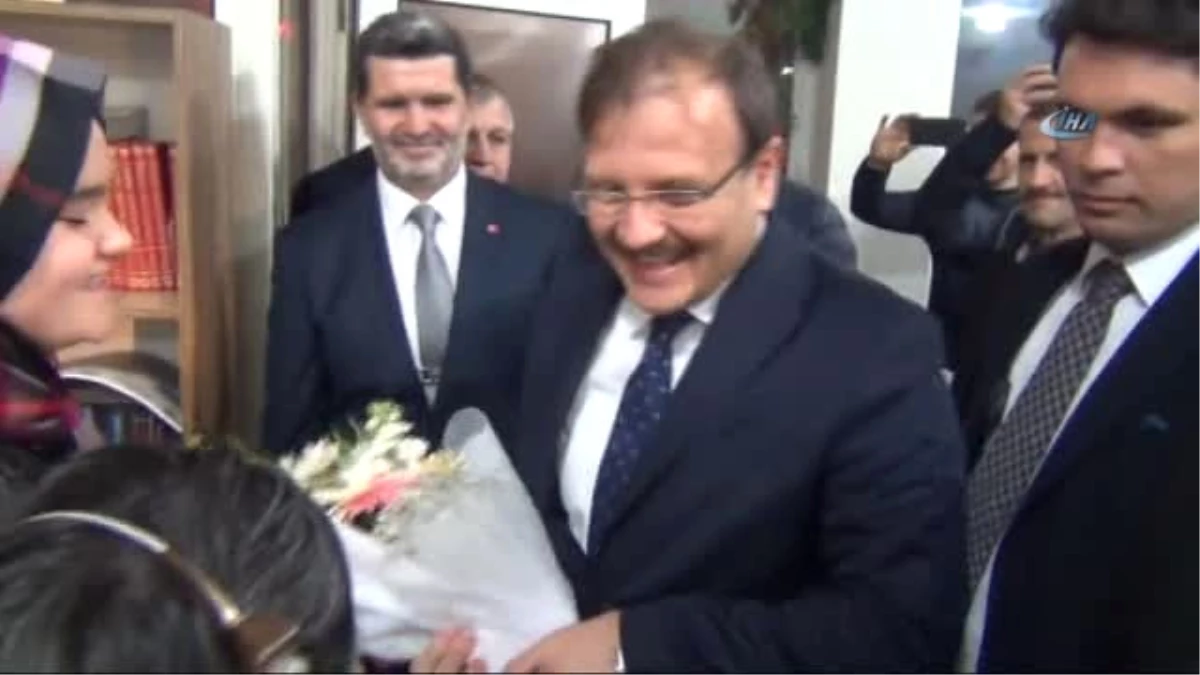 Hakan Çavuşoğlu, "Sırp Katile Verilen Ceza Bizlerin Yüreğini Soğutacak Bir Karar"