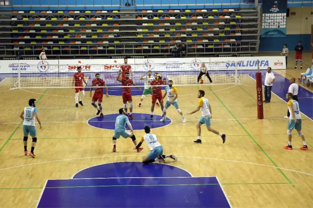 Haliliye Voleybol Takımından 3-1\'lik Galibiyet