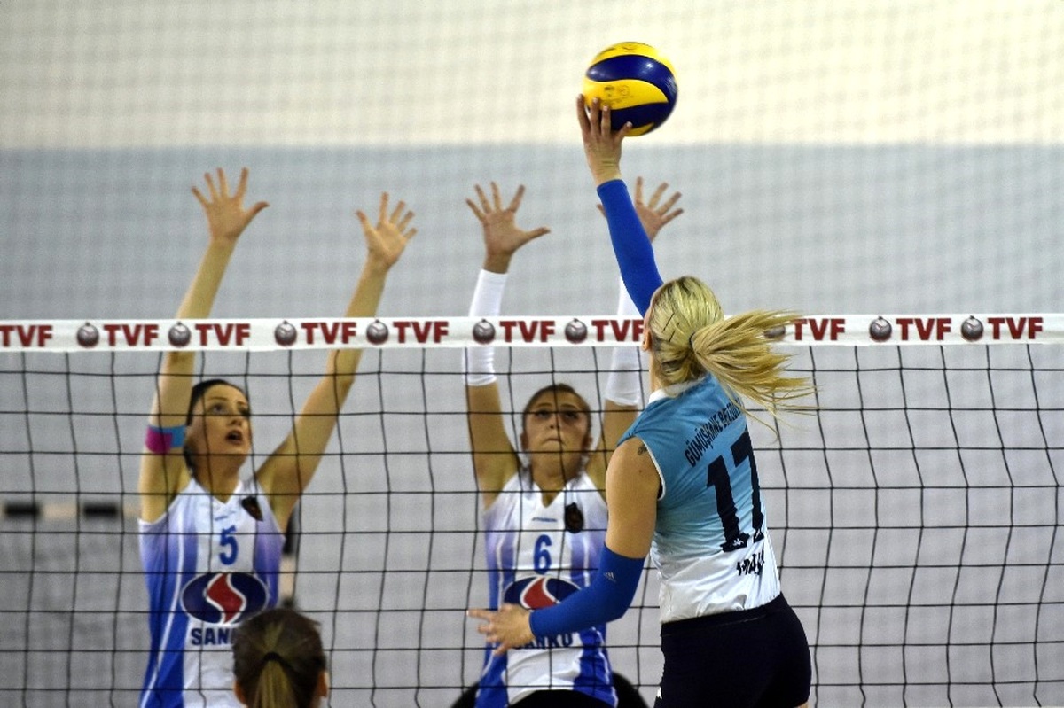 Kadınlar Voleybol 1. Ligi: Gümüşhane Belediyesi Gençlerbirliği: 3 - Bartın Polisgücü: 0