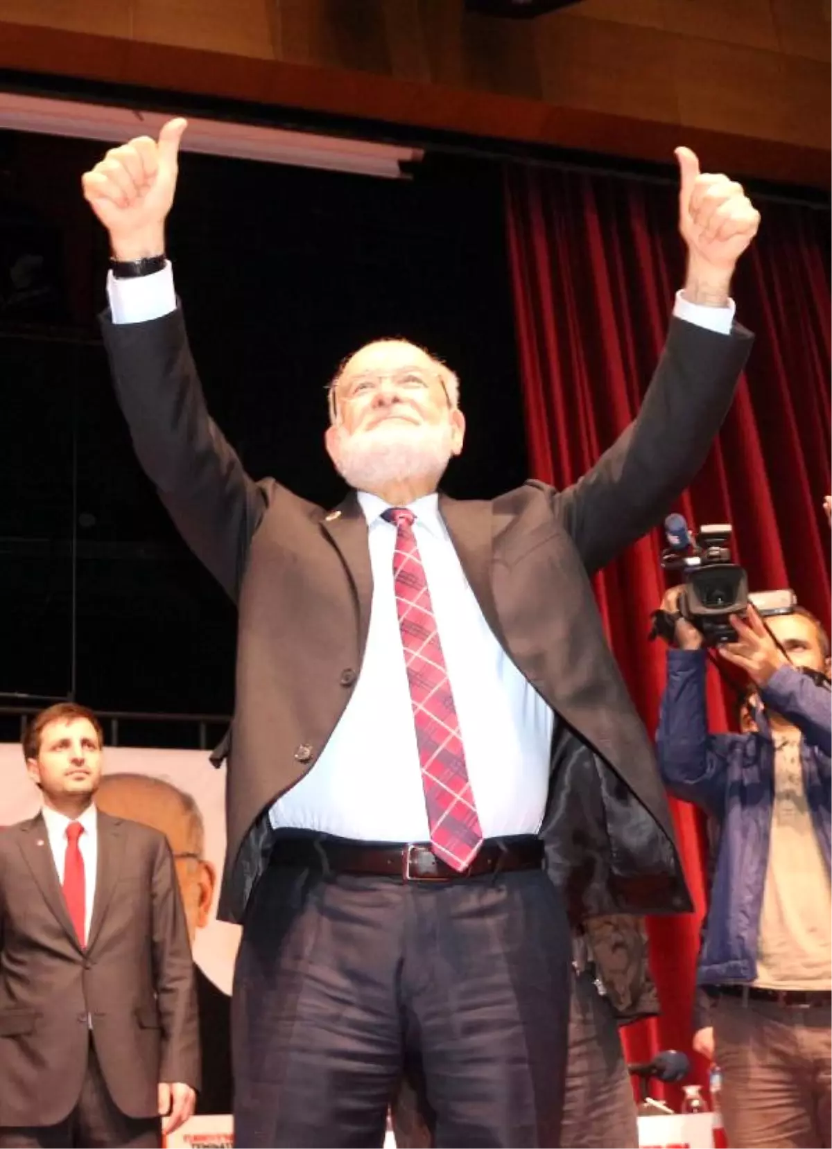 Karamollaoğlu: Dünyanın Neresine Bakarsanız Bakın Kan ve Gözyaşı Var