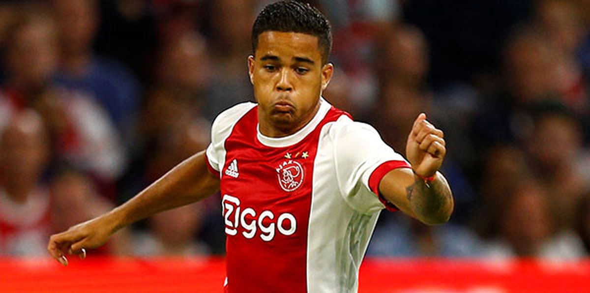 Kluivert\'ın Oğlu Patladı! 3 Gol Birden...