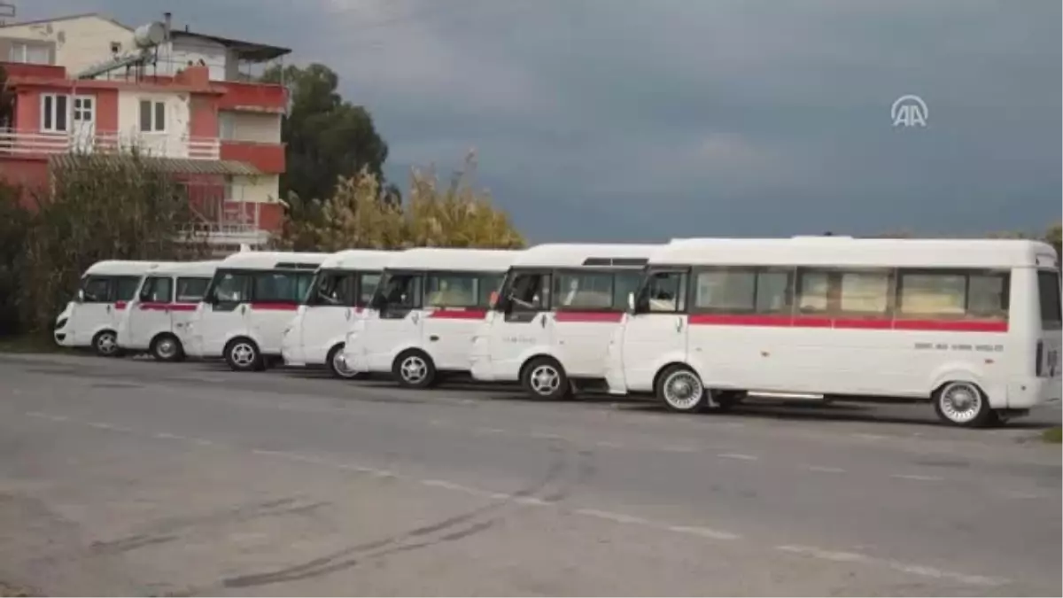 Minibüsü Durdurup Sürücünün Parasını Gasbettiler