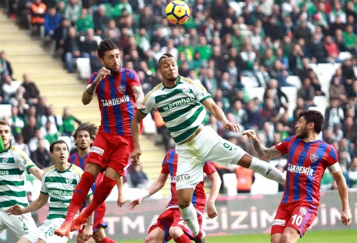 Süper Lig: Bursaspor: 2 - Karabükspor: 0 (İlk Yarı)