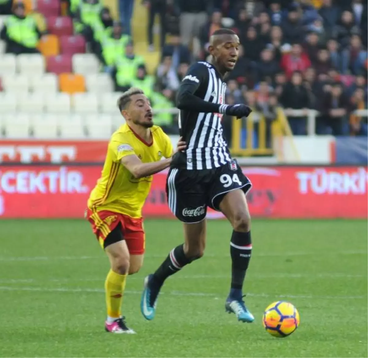 Talisca\'nın Performansı Tartışılır Hale Geldi