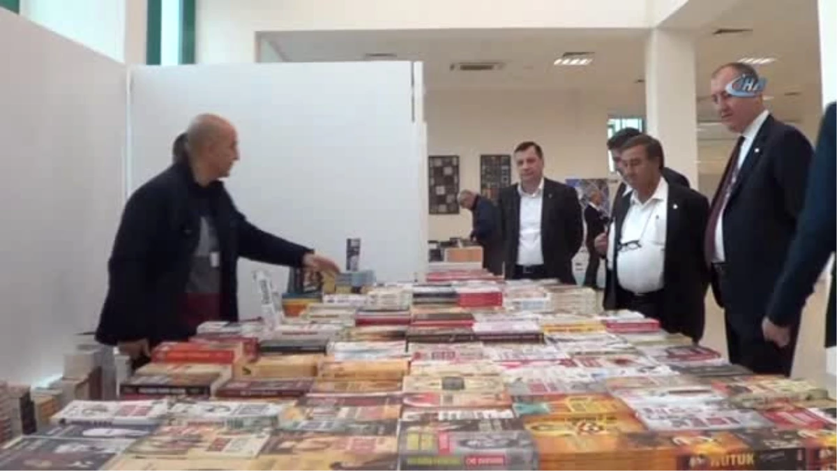 1. Biga Belediyesi Kitap Fuarı Açıldı