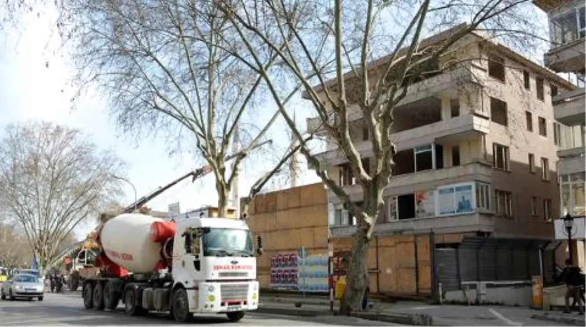 Bağdat Caddesi\'nde Dönüşüm Enkazı! Onlarca Proje Durdu, Müteahhitler Sıkıntıda