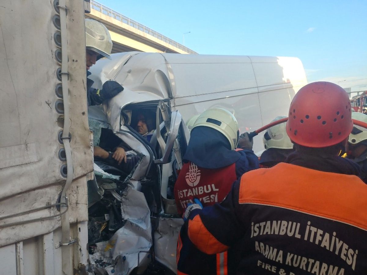 Basın Ekspres Yolunda Feci Kaza