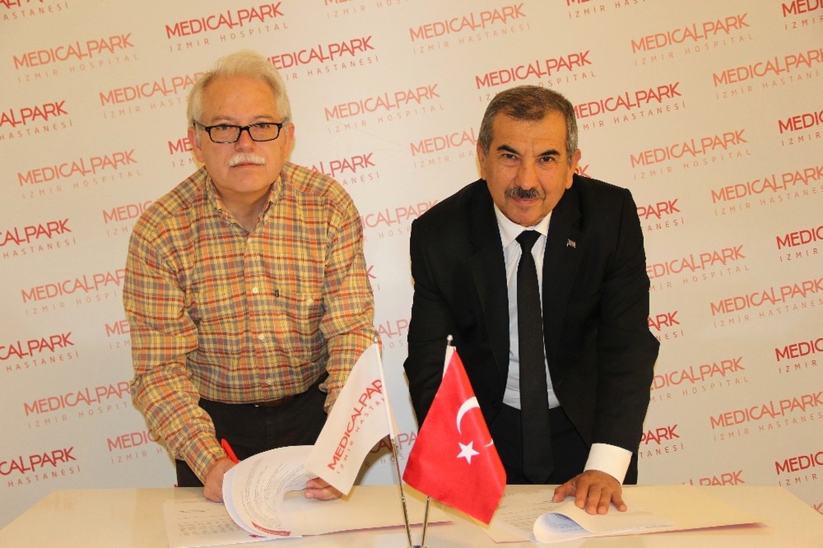Buca Kadın Hokey Takımına Sponsorluk Desteği