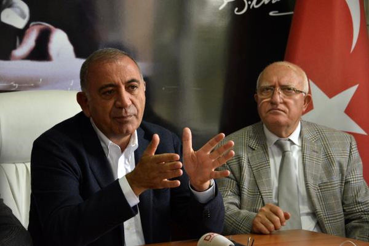 CHP\'li Tekin\'den Belge Açıklaması: Yarın Hep Beraber Göreceğiz, Kılıçdaroğlu\'nu Takip Edin