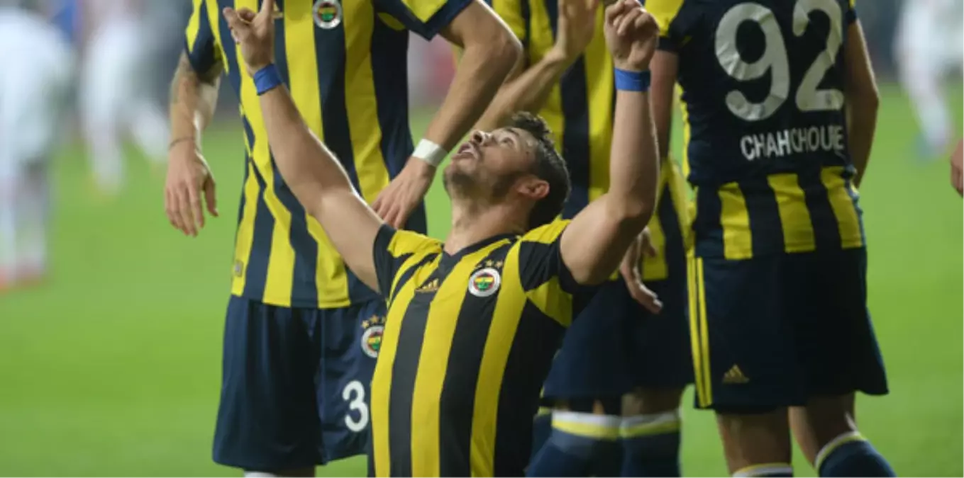 Fenerbahçe\'de Orta Saha Duruma El Koydu!