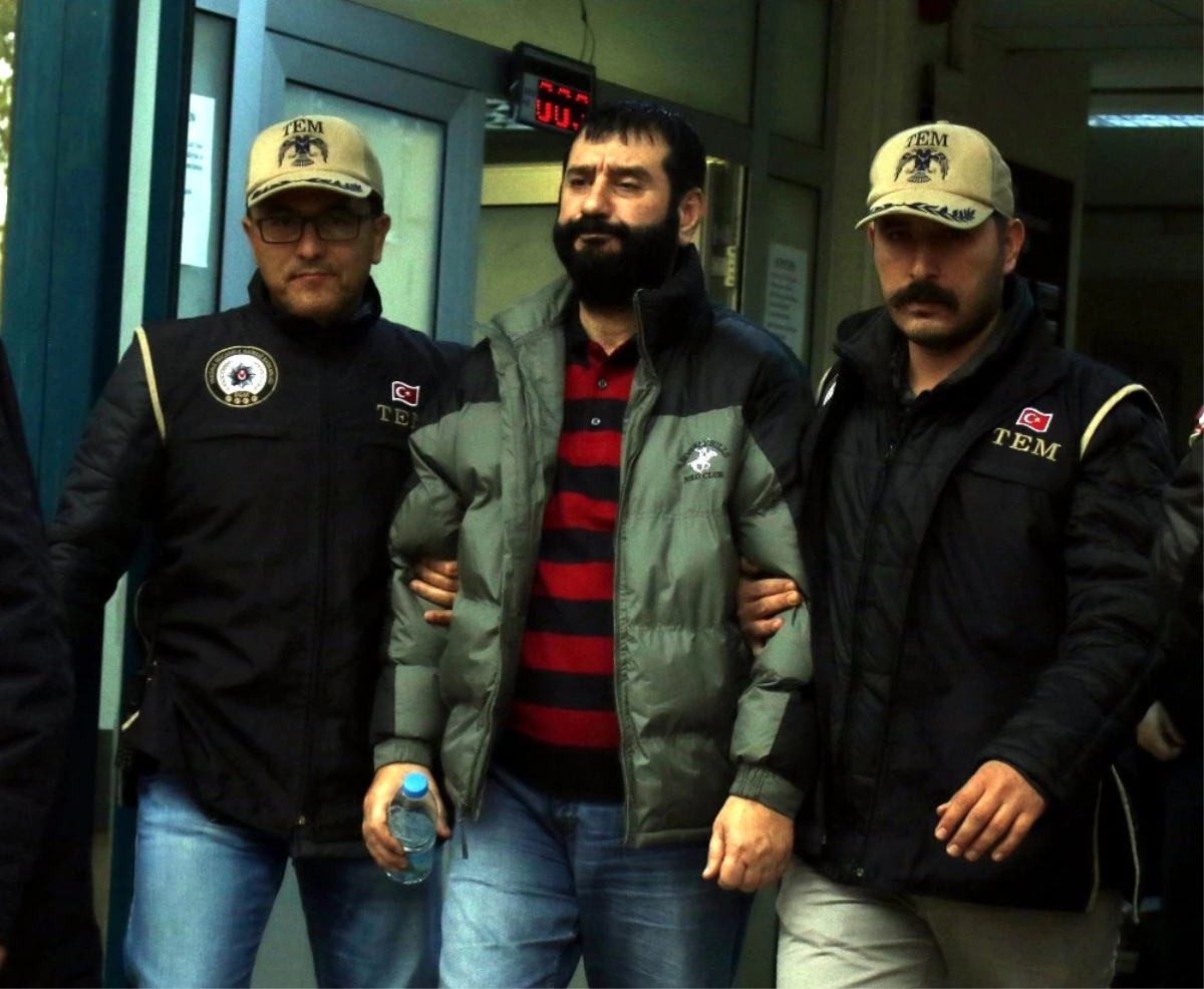 Fetö\'den Aranan Alanya Eski Kaymakamı İstanbul\'da Yakalandı