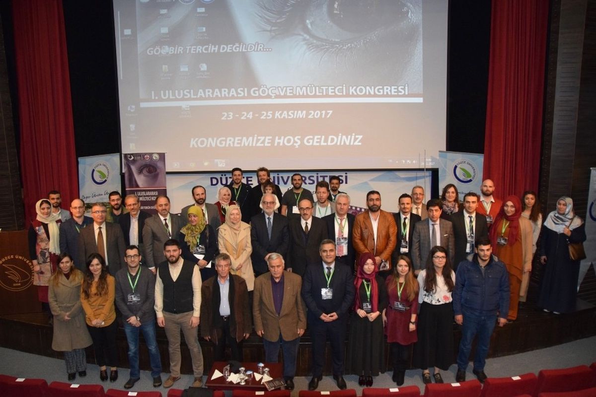Göç ve Mülteci Sorunu Tüm Yönleriyle Düzce Üniversitesi\'nde Tartışıldı