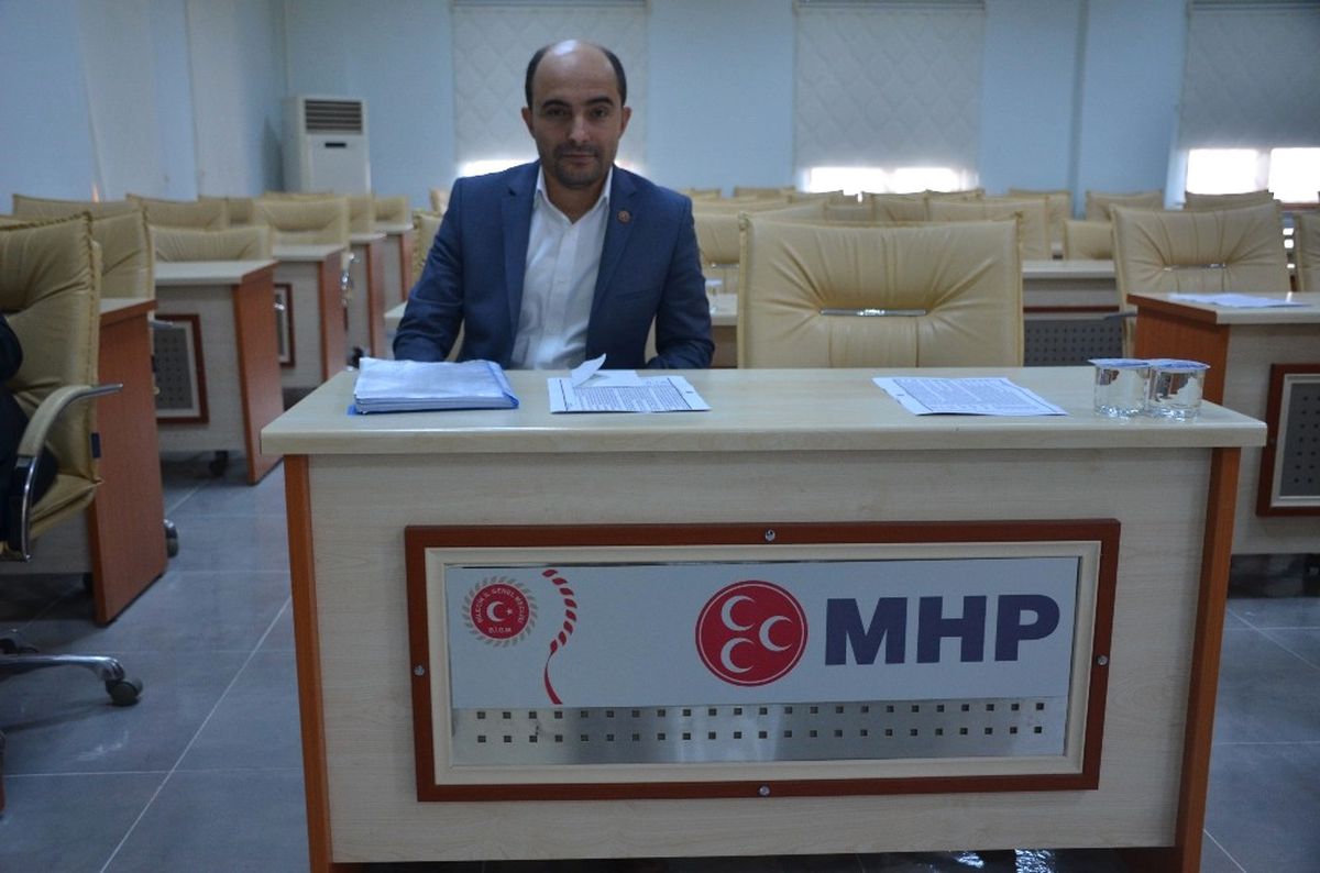İl Genel Meclis Üyesi MHP\'den İstifa Etti