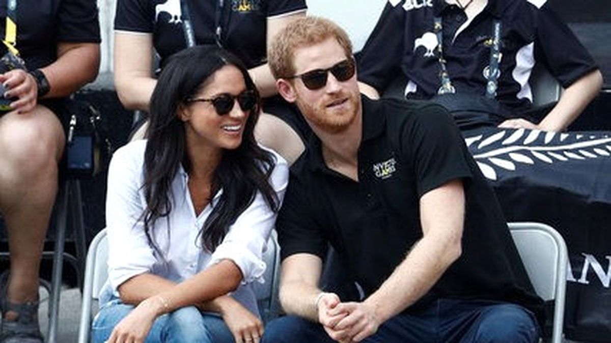 Prens Harry ile ABD\'li Aktris Meghan Markle Nişanlandı