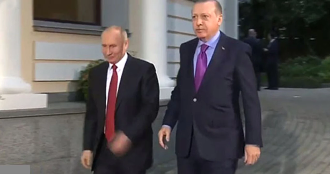 Rusya\'da Cumhurbaşkanı Erdoğan\'la Kremlin Sözcüsü Peskov Arasında Güldüren Diyalog